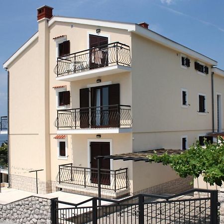 Apartments With A Parking Space Novi Vinodolski - 5593 المظهر الخارجي الصورة