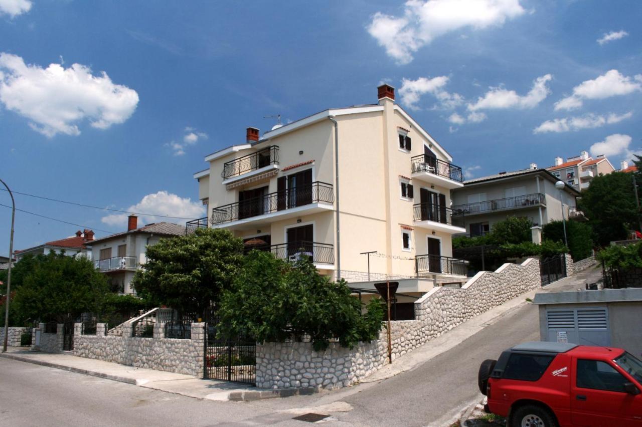 Apartments With A Parking Space Novi Vinodolski - 5593 المظهر الخارجي الصورة