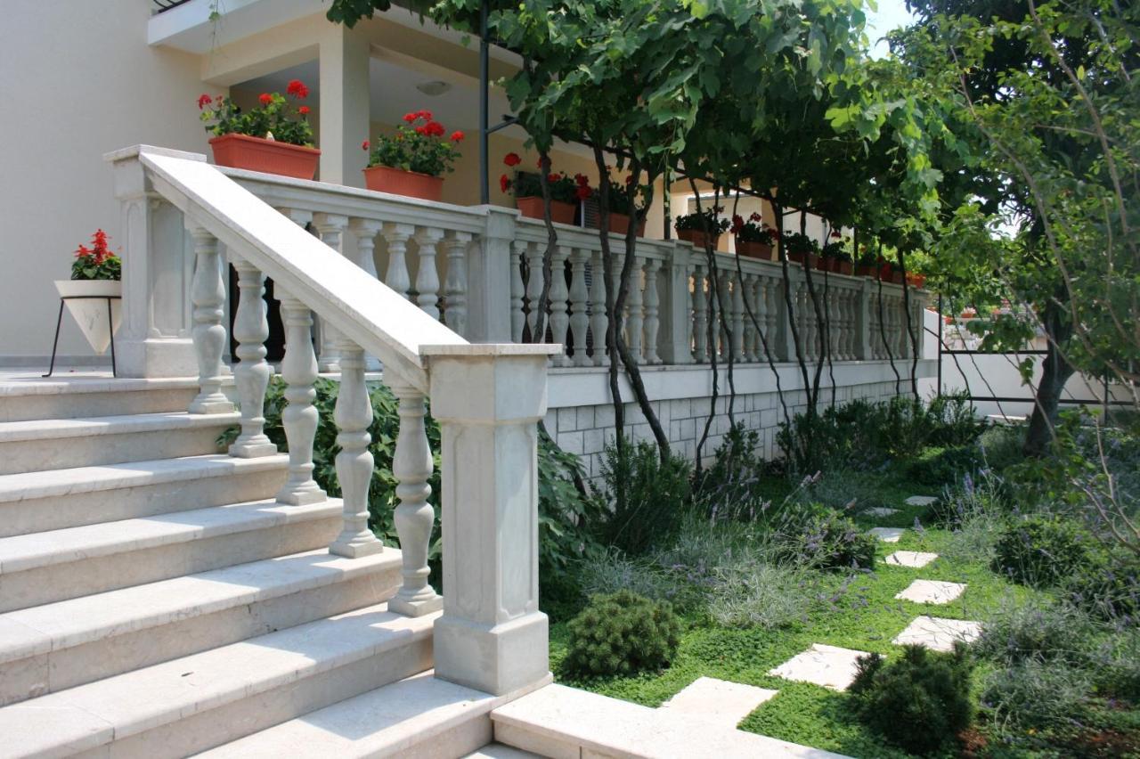 Apartments With A Parking Space Novi Vinodolski - 5593 المظهر الخارجي الصورة