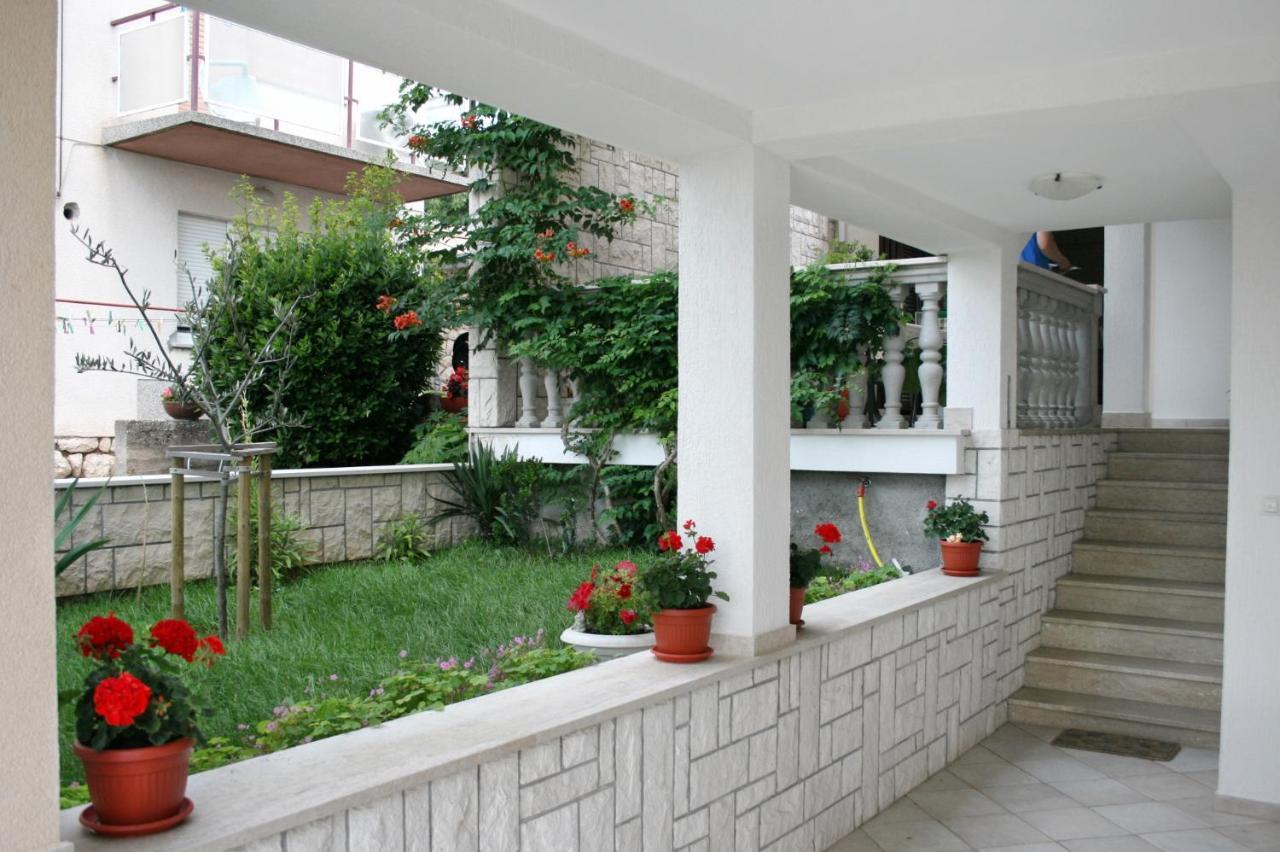 Apartments With A Parking Space Novi Vinodolski - 5593 المظهر الخارجي الصورة