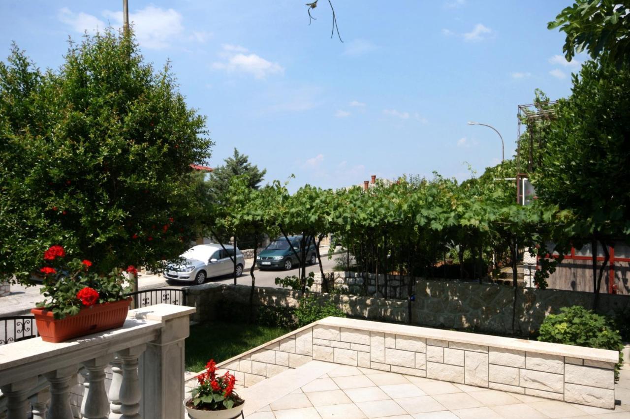 Apartments With A Parking Space Novi Vinodolski - 5593 المظهر الخارجي الصورة