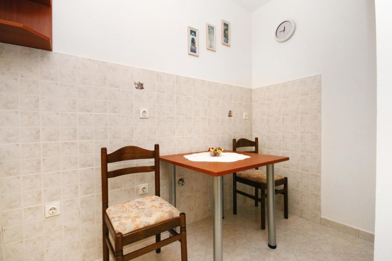 Apartments With A Parking Space Novi Vinodolski - 5593 المظهر الخارجي الصورة