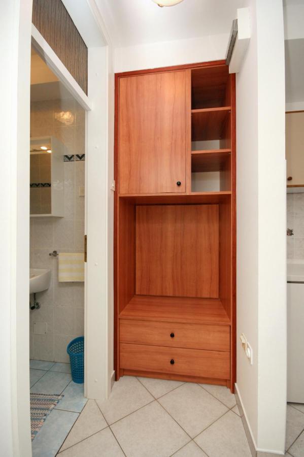 Apartments With A Parking Space Novi Vinodolski - 5593 المظهر الخارجي الصورة