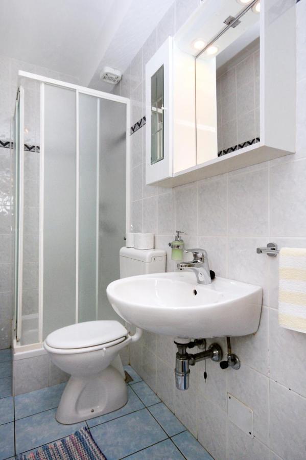 Apartments With A Parking Space Novi Vinodolski - 5593 المظهر الخارجي الصورة